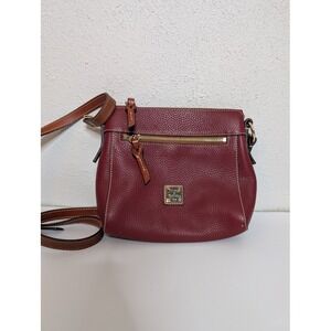 Dooney‎ Bourke Allison Crossbody Pebble Grain Red Classic Logo R1104CA Old Money